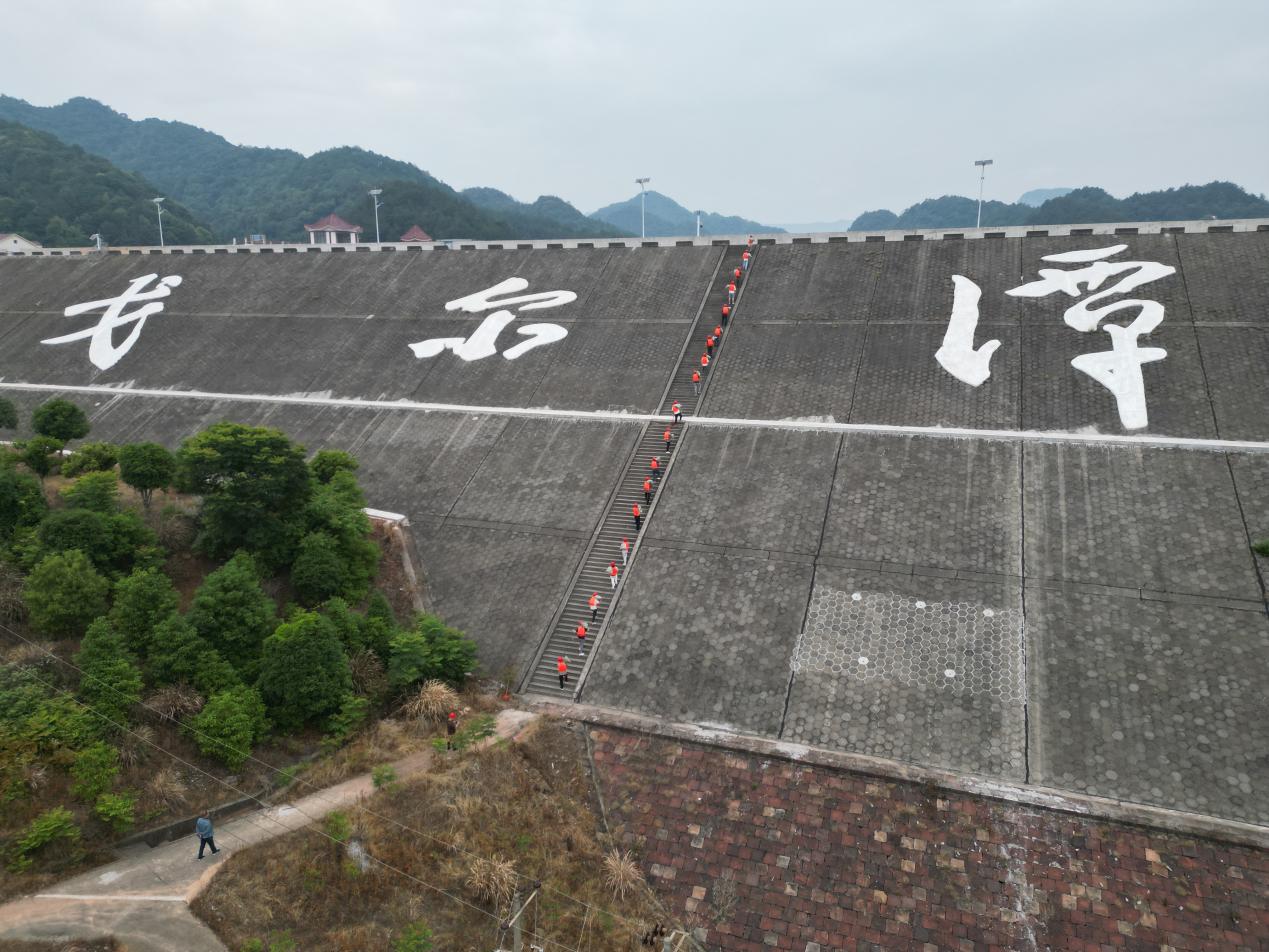 未雨绸缪打好防洪度汛主动仗(图3) 5.28.3.jpg